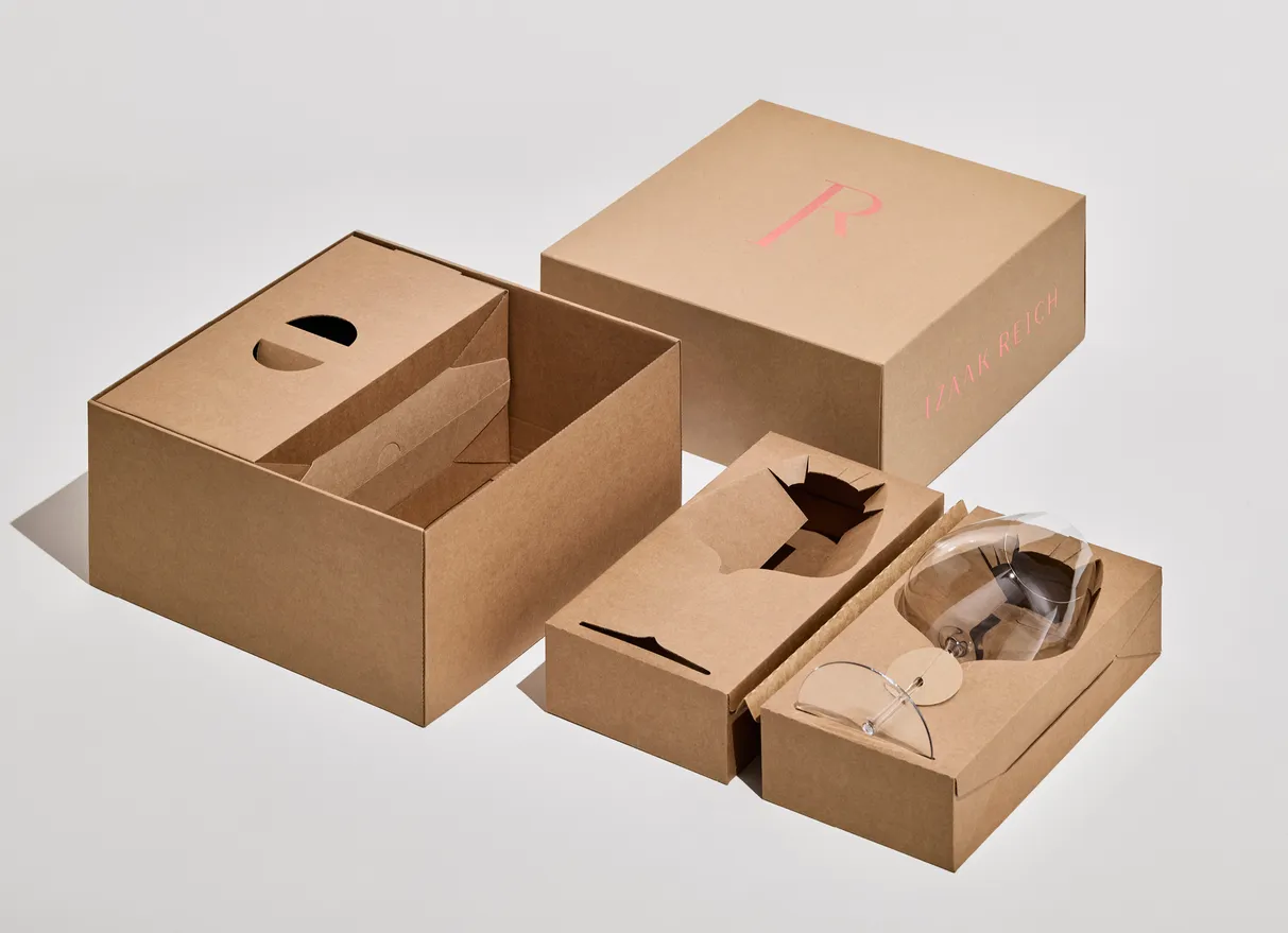 Izaak Reich Linden No. 1 Red Packaging